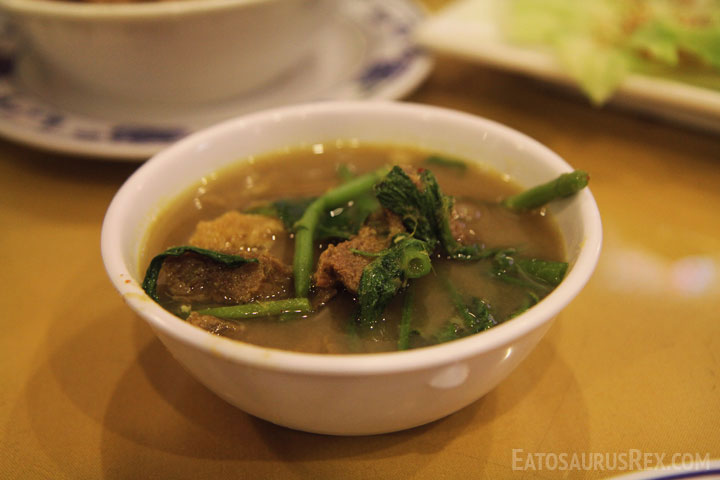 siem-reap-hot-and-sour-beef-soup.jpg